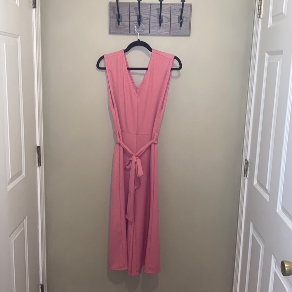 Cute pink women’s jumpsuit 💕